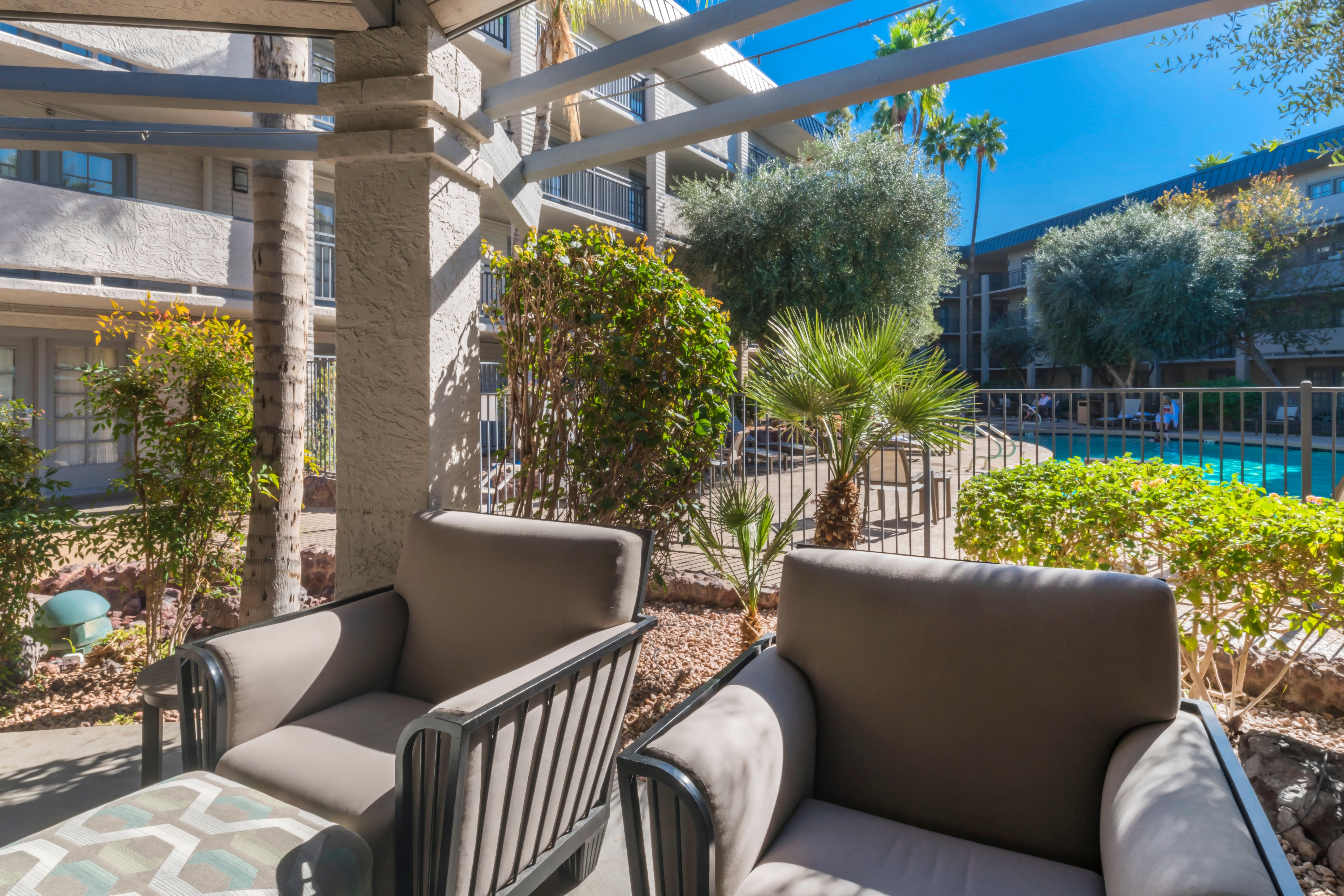Holiday Inn And Suites Phoenix Airport North By Ihg Exterior foto